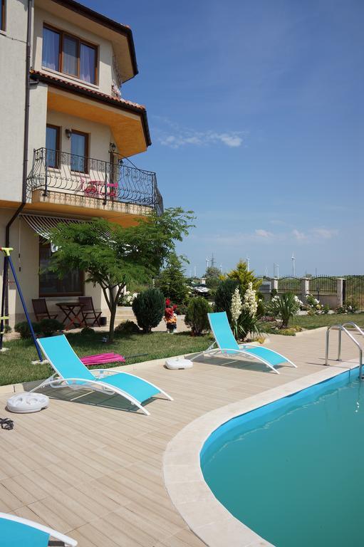 Guest House Golden Flake 4Km From Bolata Beach Bulgarevo Exterior photo