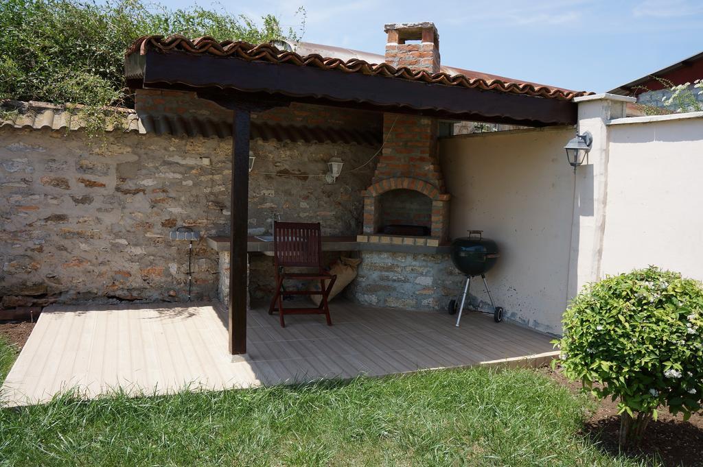 Guest House Golden Flake 4Km From Bolata Beach Bulgarevo Exterior photo