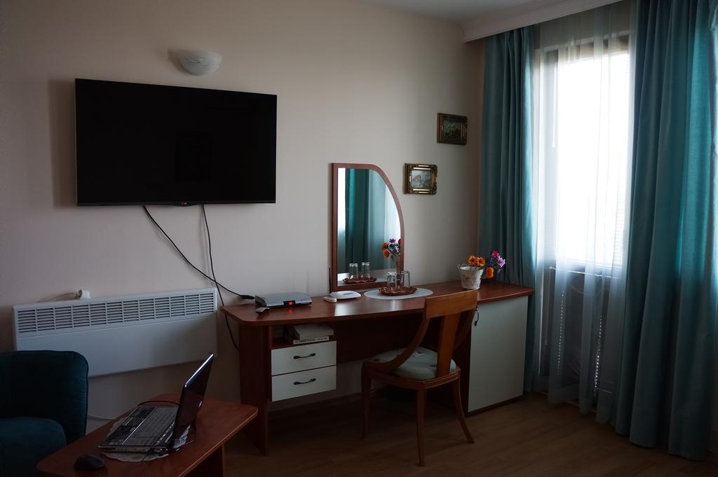 Guest House Golden Flake 4Km From Bolata Beach Bulgarevo Exterior photo