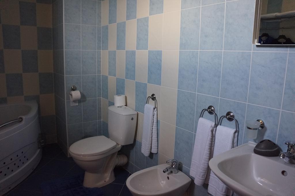 Guest House Golden Flake 4Km From Bolata Beach Bulgarevo Exterior photo